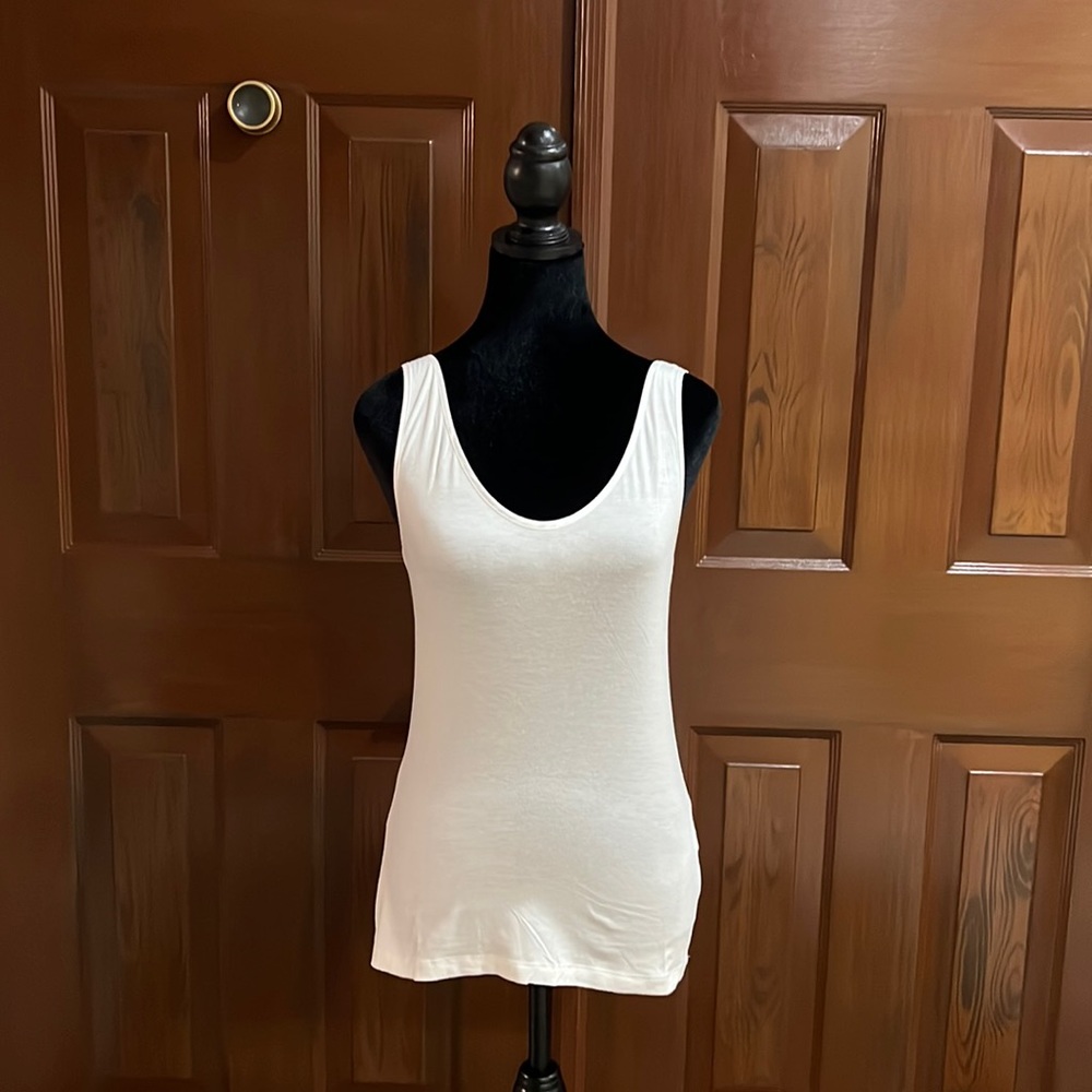 Women’s banana republic, extra small, white tank top